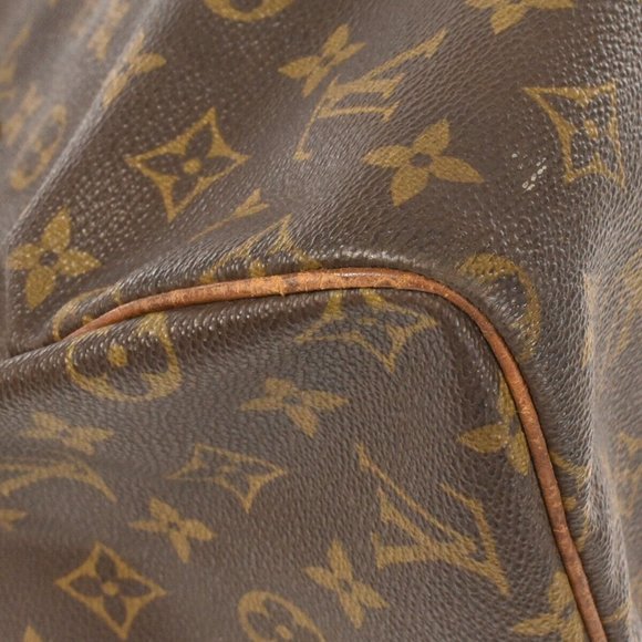 LOUIS VUITTON Speedy 30 Monogram Canvas Handbag with Gold Hardware - Picture 13 of 16